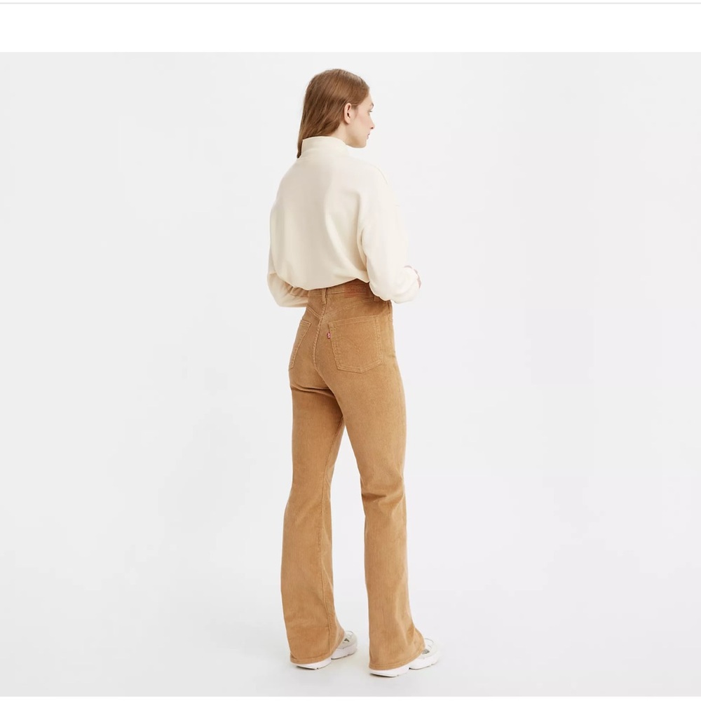 Levi’s Ribcage Boot Corduroy Jeans